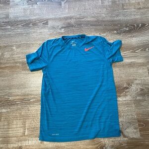 Nike Men's Teal and Red Short Sleeve Tee